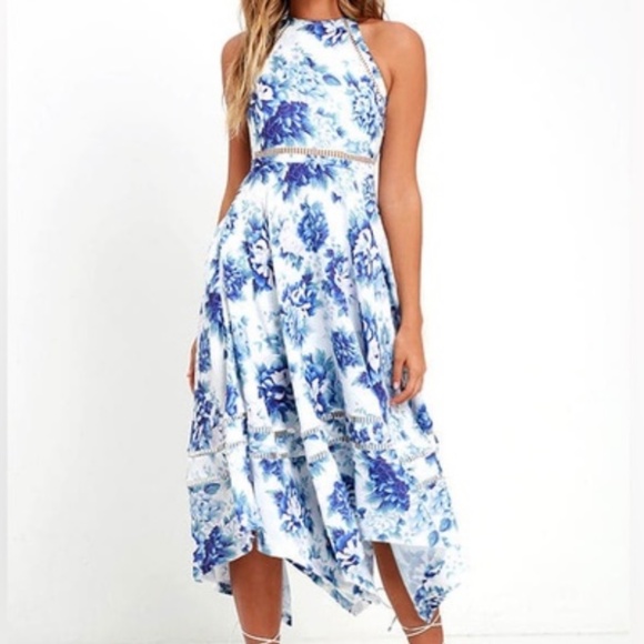 Elliatt Floral Flourish Midi Dress - Picture 1 of 7